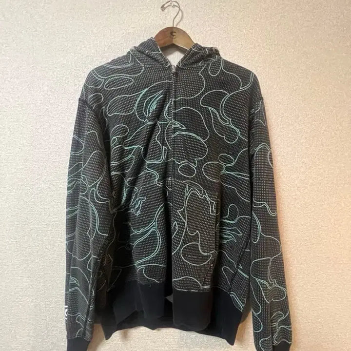 [SOLD OUT] 정품) 베이프 샤크 후드집업 코드 L사이즈 흑계