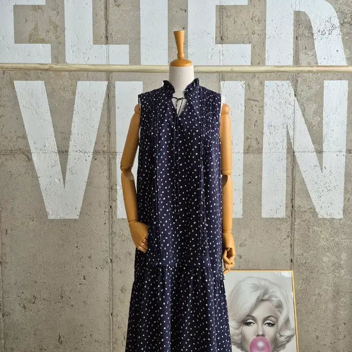 [BUNJANG] Vov Pintuck Frill Sleeveless Maxi Dress / 보브 핀턱 프릴 민소매 롱원피스