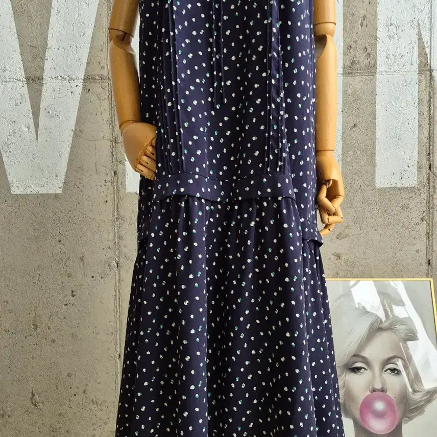 [BUNJANG] Vov Pintuck Frill Sleeveless Maxi Dress / 보브 핀턱 프릴 민소매 롱원피스