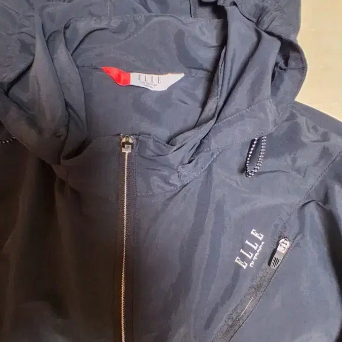 [BUNJANG] Elle Navy Hooded Windbreaker Jacket / 엘르 네이비 바람막이 후드 자켓