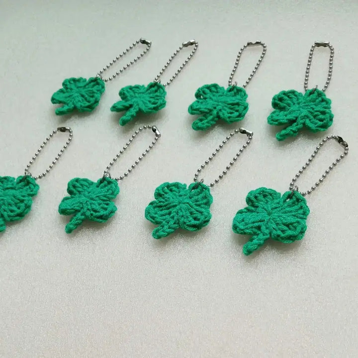 [BUNJANG] Handmade Knitted Four Leaf Clover Keychain / 뜨개 네잎클로버 키링