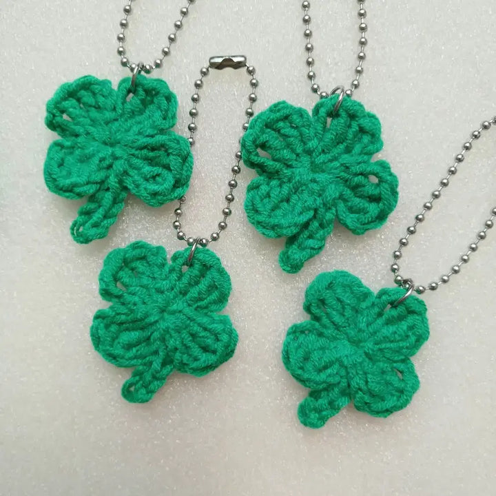 [BUNJANG] Handmade Knitted Four Leaf Clover Keychain / 뜨개 네잎클로버 키링