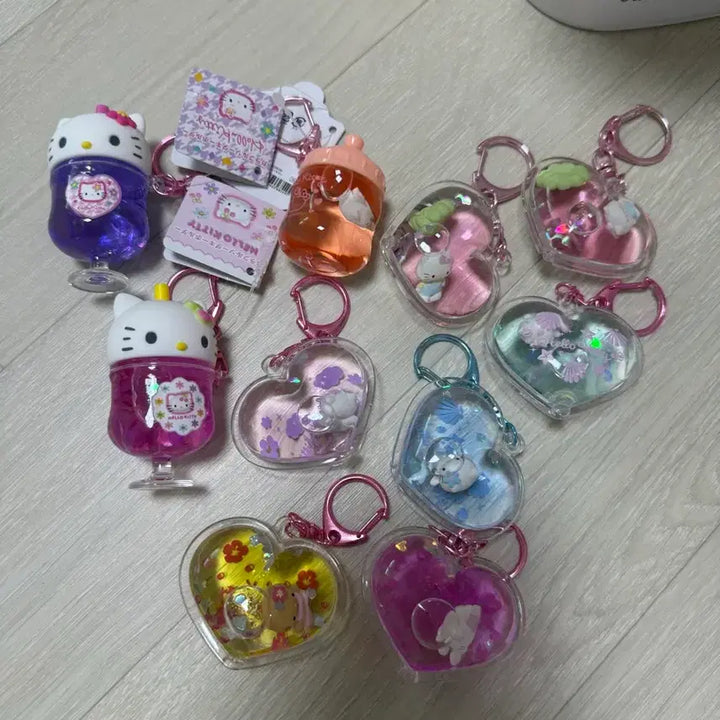 [BUNJANG] Hello Kitty Water Keyring / 헬로키티 워터키링
