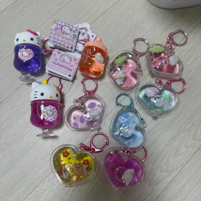[BUNJANG] Hello Kitty Water Keyring / 헬로키티 워터키링
