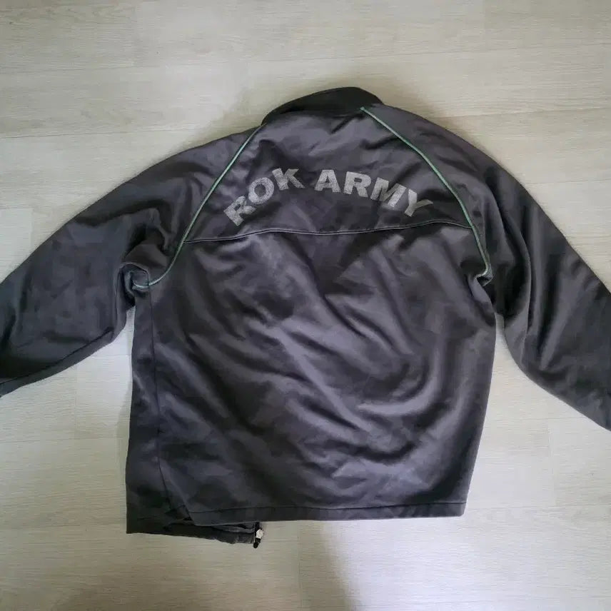[BUNJANG] Republic of Korea Army Winter Field Jacket (Jjamppok) Size 105 / 육군 구형활동복 동계 상의 (짬복) 105