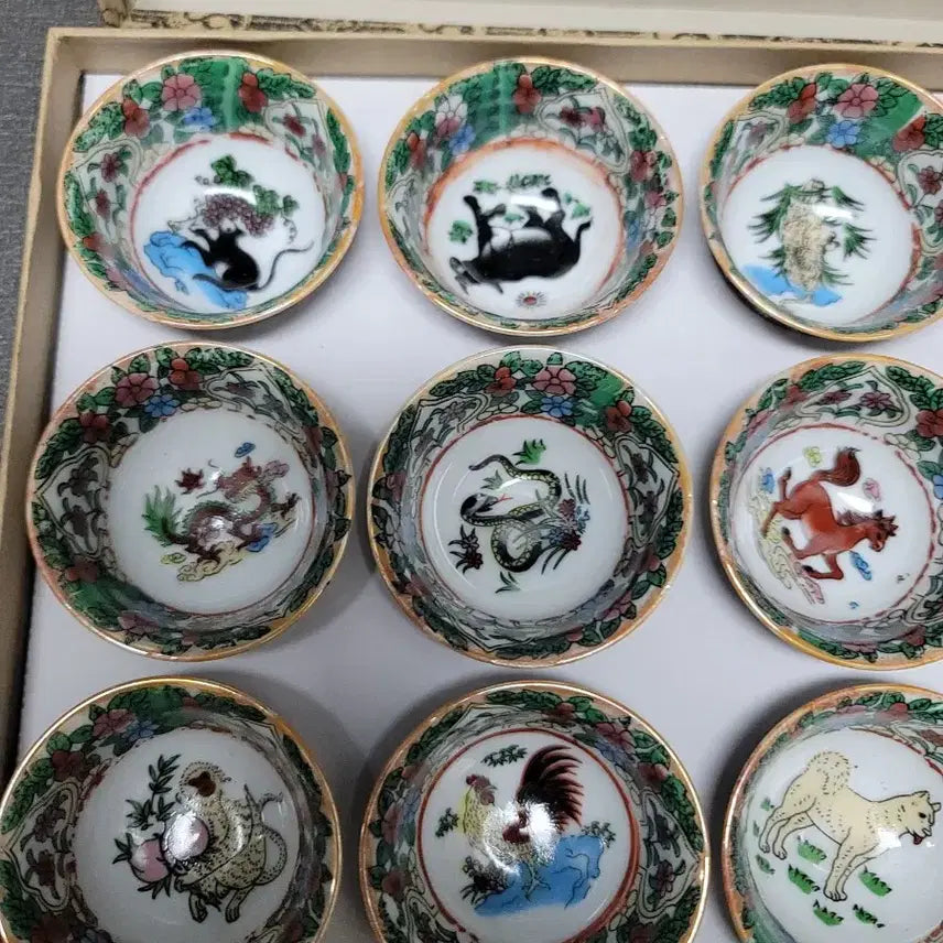 [BUNJANG] Twelve Zodiac Animals Baktae Sojan Porcelain Set / 12간지 박태 소잔 도자기