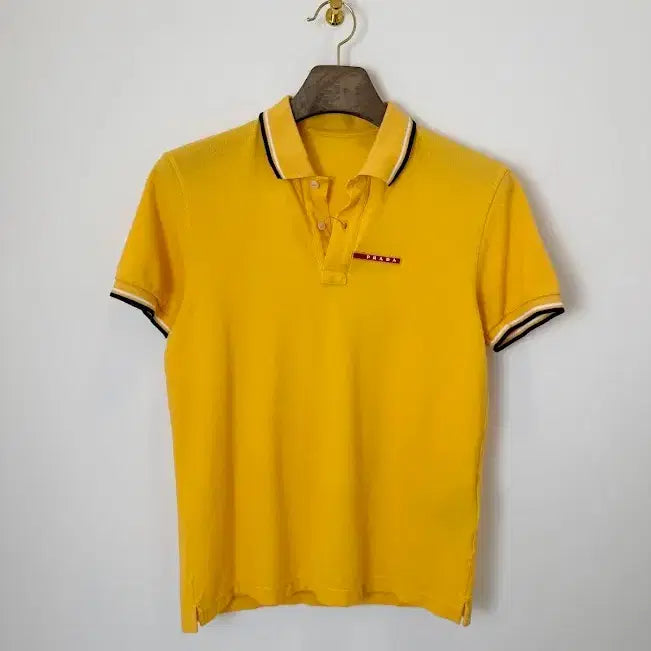 [BUNJANG] Prada Red Triangle Logo Collar T-Shirt Yellow / 프라다 레드와펜 카라 반팔티 옐로우