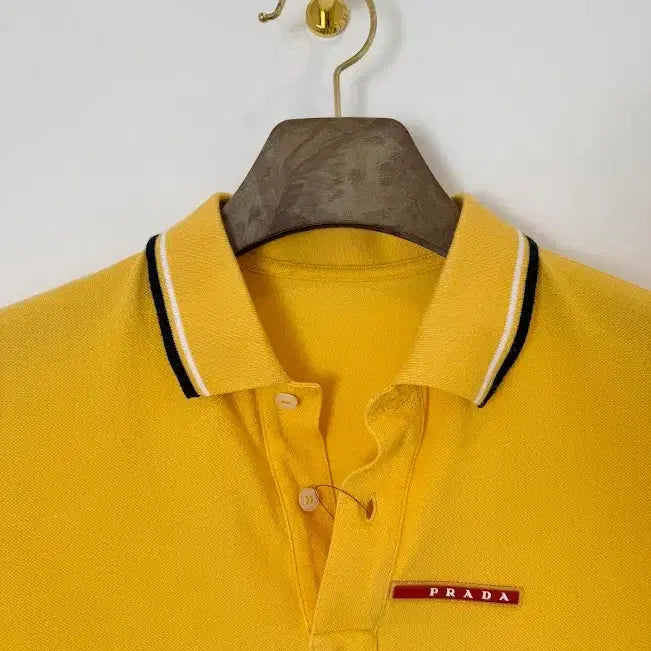 [BUNJANG] Prada Red Triangle Logo Collar T-Shirt Yellow / 프라다 레드와펜 카라 반팔티 옐로우