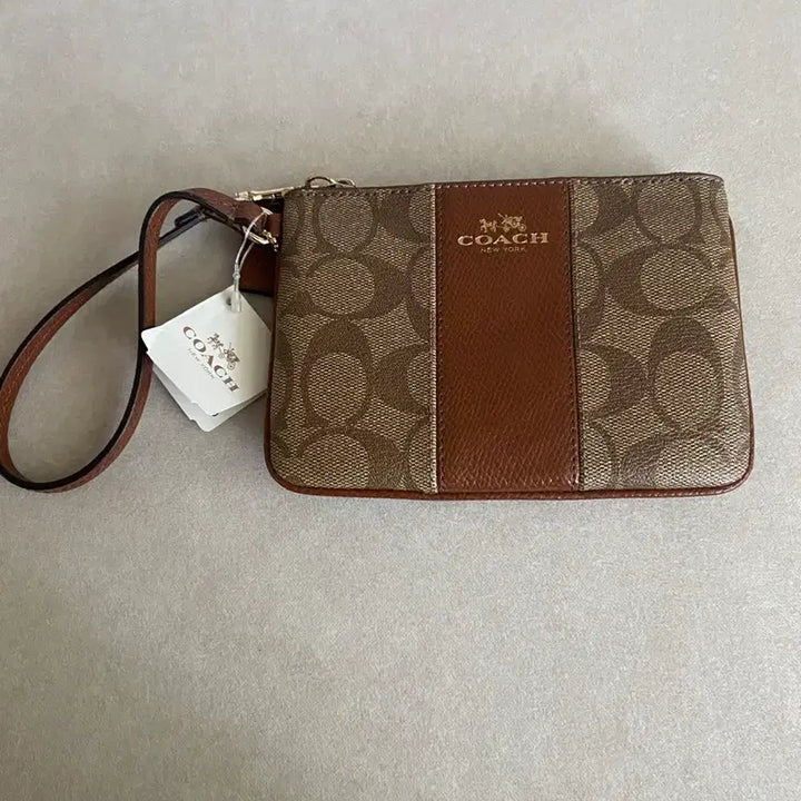 [BUNJANG] Coach Signature Wristlet Clutch Wallet / 코치 시그니처 리스트렛 클러치 지갑