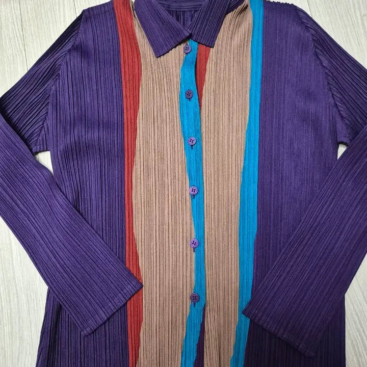 [BUNJANG] Issey Miyake Pleats Cardigan Size 3 / 이세이미야케 가디건3사이즈