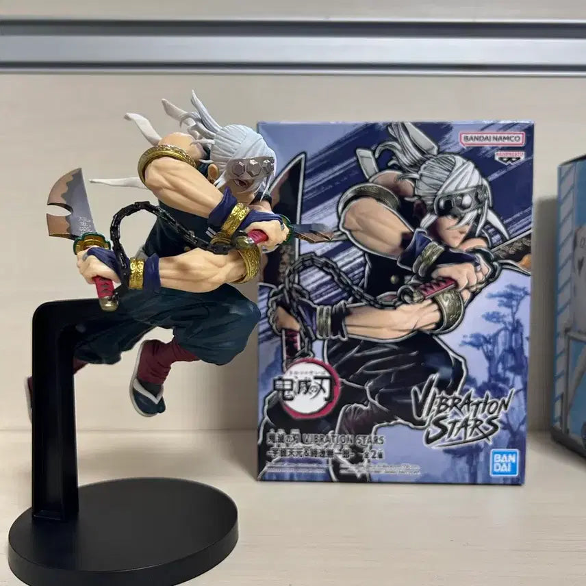[BUNJANG] Demon Slayer Tengen Uzui Vibration Stars Figure / 귀멸의칼날 우즈이 텐겐 피규어 바이브레이션 스타즈