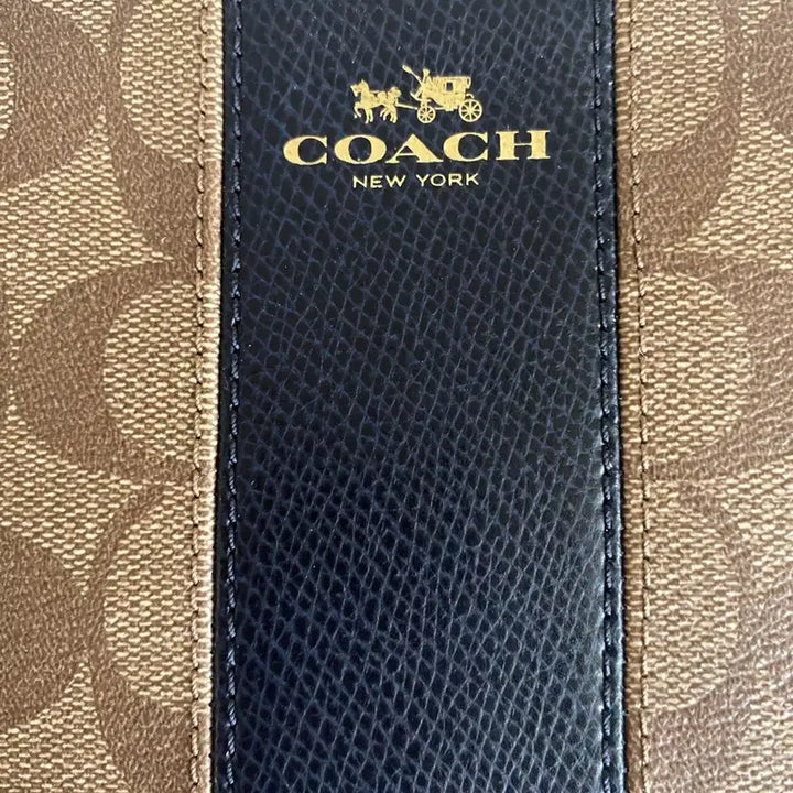 [BUNJANG] Coach Signature Wristlet Clutch Wallet / 코치 시그니처 리스트렛 클러치 지갑