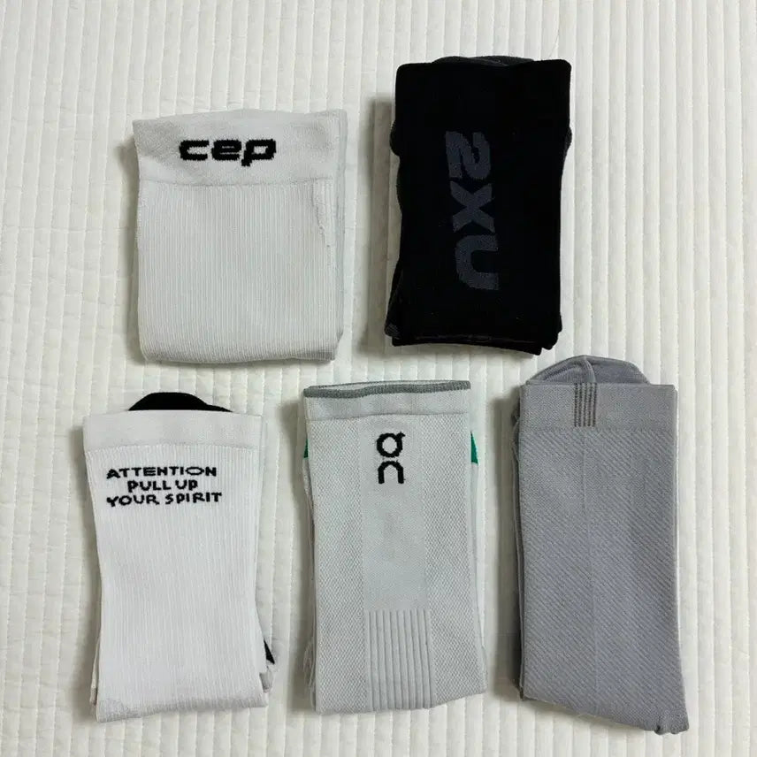 [BUNJANG] CEP, 2XU, SocksUp, On Running, Hivel Running Socks Bundle / CEP 온러닝 2XU 삭스업 하이블 코어런 카프슬리브 엘리트 러닝삭스