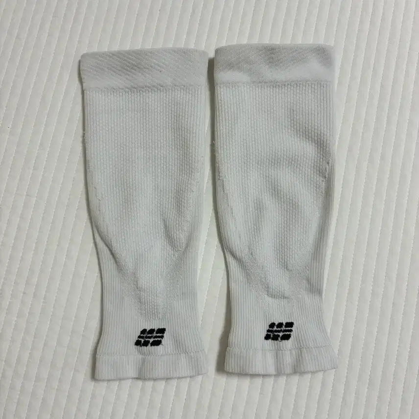 [BUNJANG] CEP, 2XU, SocksUp, On Running, Hivel Running Socks Bundle / CEP 온러닝 2XU 삭스업 하이블 코어런 카프슬리브 엘리트 러닝삭스