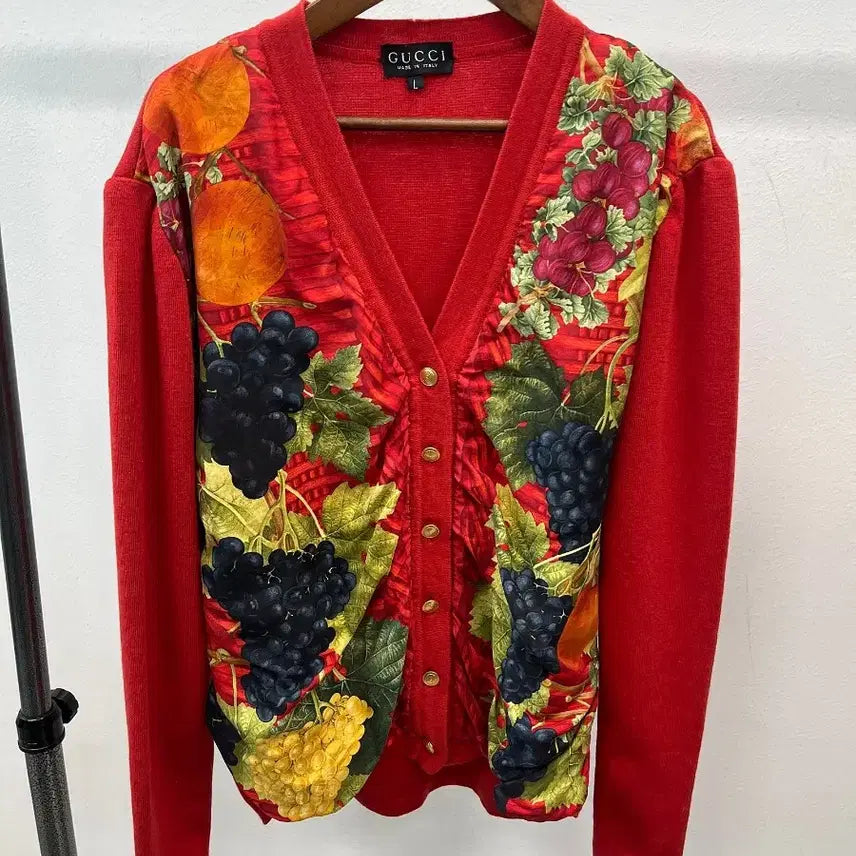[BUNJANG] Gucci 90s Gold Fruit Pattern Silk Cardigan / 여) 구찌 90s 금장 후르츠 가디건