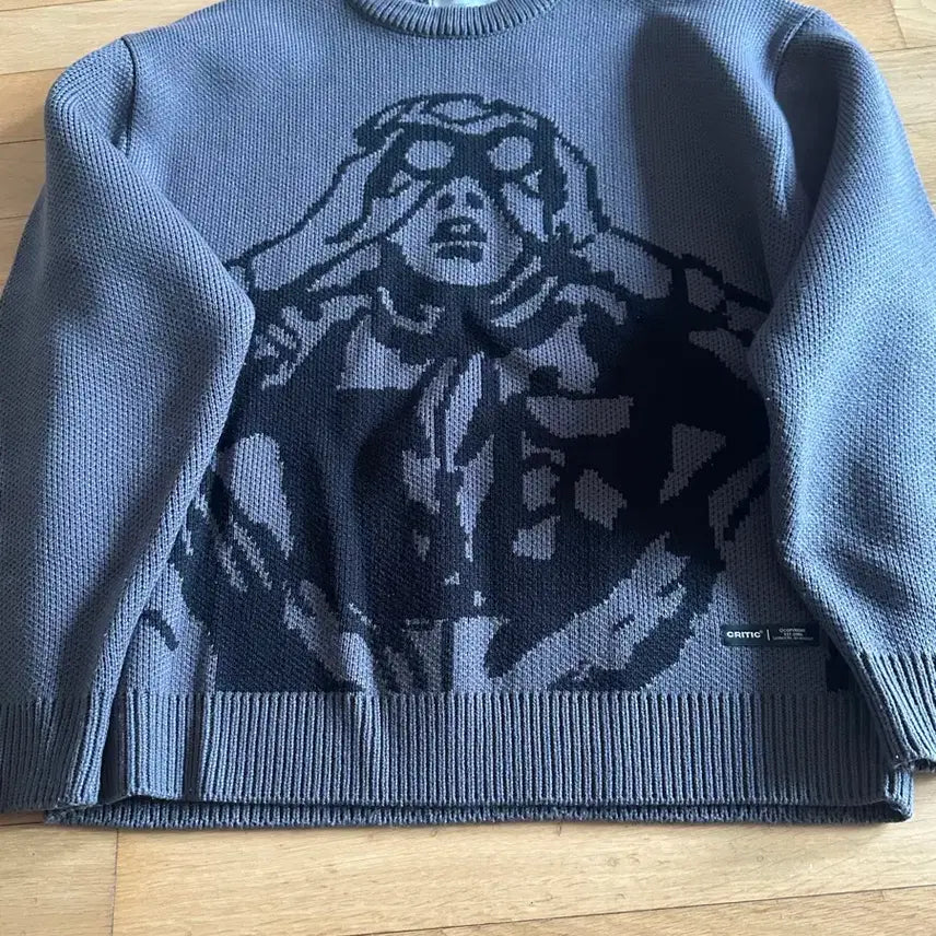 [BUNJANG] Critic Knit Sweater Size M / 크리틱 니트 M사이즈