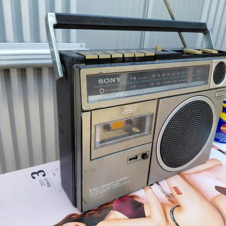 [BUNJANG] Sony Cassette Radio Vintage Japanese / 일본/SONY 골동품 카시버 ,근대사 3일간세일