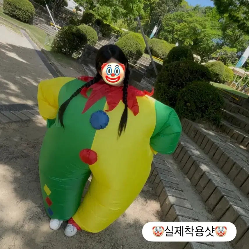[BUNJANG] Clown Air Suit Rental for Graduation Photos / 졸업사진 삐에로 에어슈트 대여