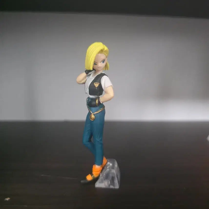 [BUNJANG] Bandai Dragon Ball No. 18 HG Figure / 반다이 드래곤볼 18호 hg 피규어