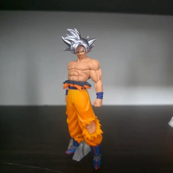 [BUNJANG] Bandai Dragon Ball Goku (Mastered Ultra Instinct) HG Figure / 반다이 드래곤볼 손오공 hg 피규어 (무의식의 극의)
