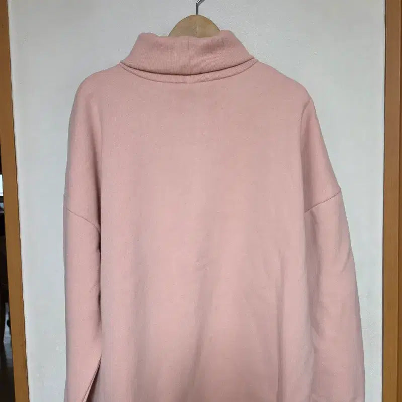 [BUNJANG] Who.A.U Pink Turtleneck Sweatshirt / 후아유 목폴라 맨투맨