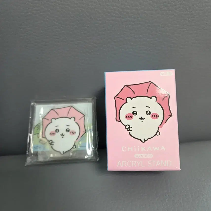 [BUNJANG] Chiikawa Acrylic Stand (Sealed) / (미개봉)치이카와 아크릴 스탠드 굿즈