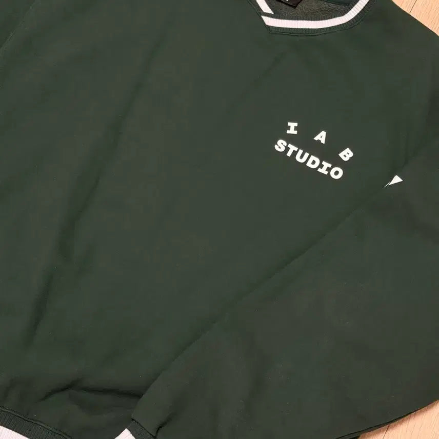 [BUNJANG] IAB Studio x Yonex Sweatshirt Green XL / 아이앱 스튜디오 x 요넥스 스웨트셔츠 그린 XL
