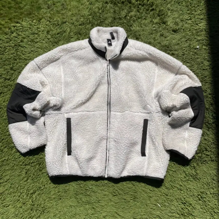 [BUNJANG] Adidas White Fleece Jacket L / (L) 아디다스 화이트 뽀글이 플리스 자켓 / 아디다스 후리스