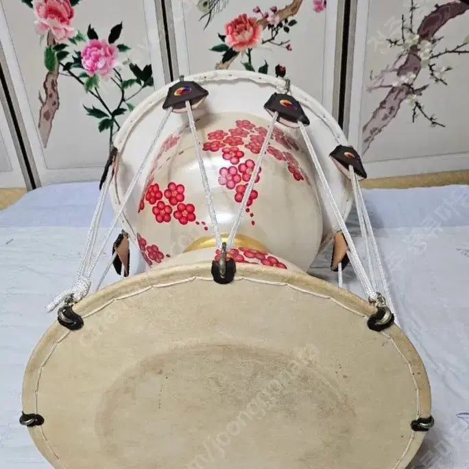 [BUNJANG] Janggu (Plum Blossom Design) - 1ja 9chi / 장단 장구(매화꽃 장구 1자9치) 무속 고장