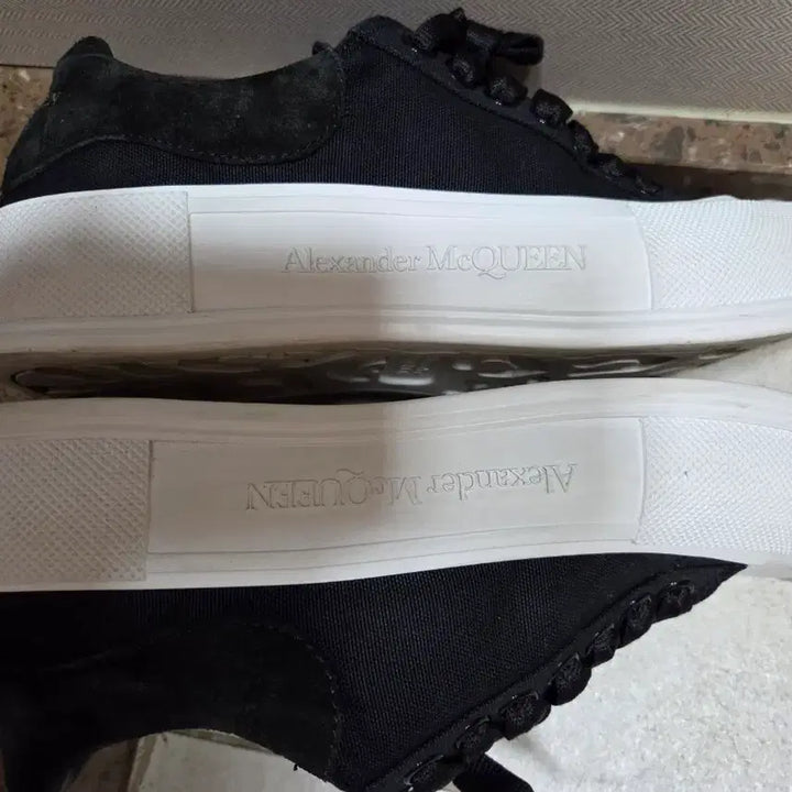 [BUNJANG] Alexander McQueen Sneakers White/Black Size 40 / 알렉산더맥퀸 플림솔 스니커즈 40