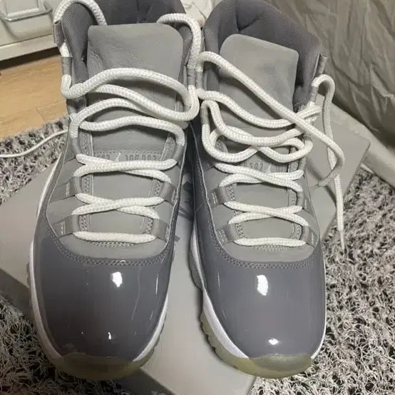 [BUNJANG] Nike Air Jordan 11 Retro Cool Grey Shoes / 나이키 에어조던 11 레트로 쿨그레이 270