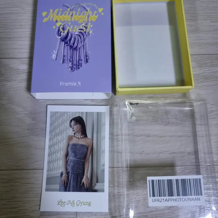 [BUNJANG] fromis_9 Nakyung DM Weverse Pre-order Exclusive Polaroid / (나경)프로미스나인 디엠 위버스 예구 특전 (폴라로이드) 판매