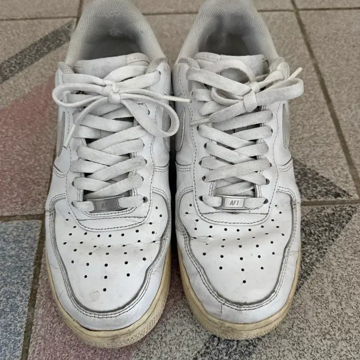 [BUNJANG] Nike Air Force 1 White (245mm) / 나이키 에어포스 245 화이트