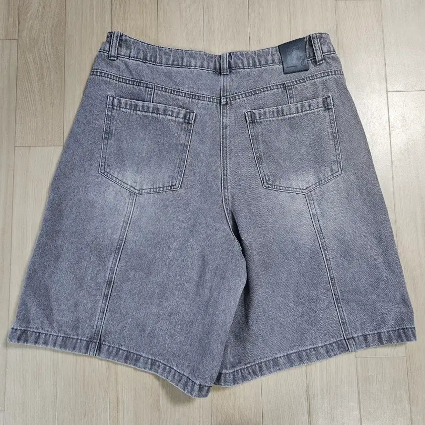 [BUNJANG] Atelier Majolie Wide Denim Shorts Size 86 / 아뜰리에 마졸리 와이드 데님반바지 86