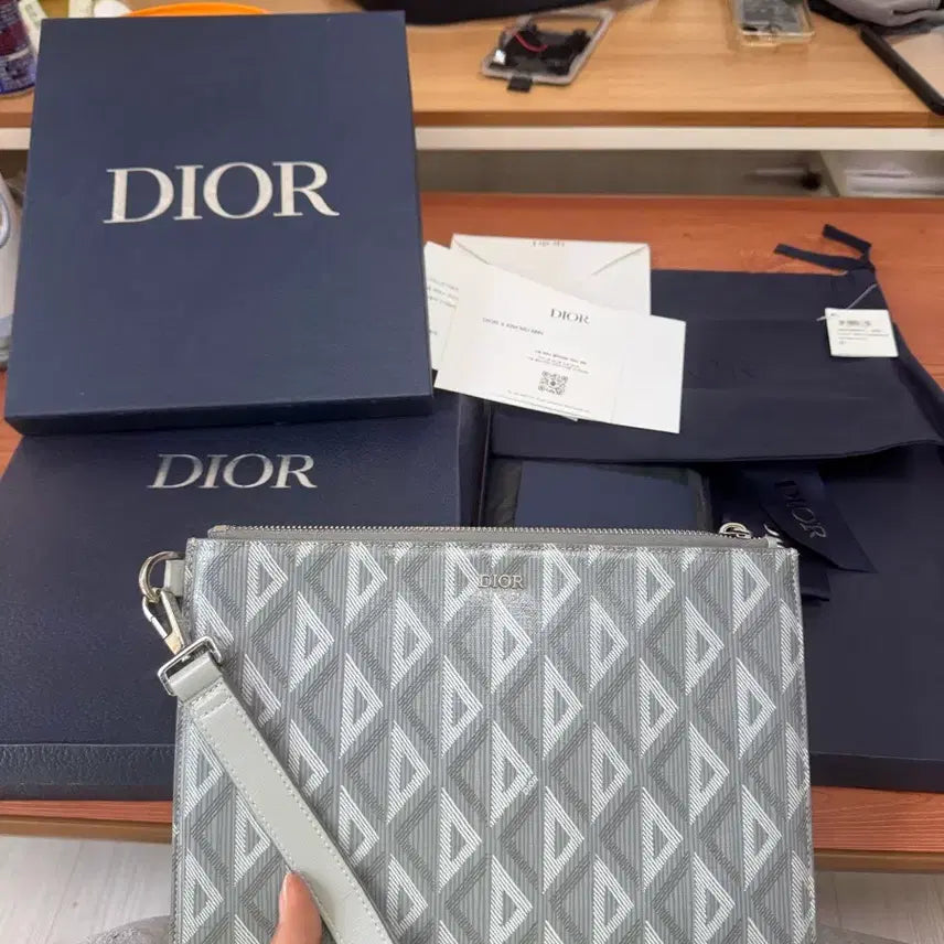 [BUNJANG] Dior A5 Clutch Bag / 디올 클러치백 a5 급처 돈급해서