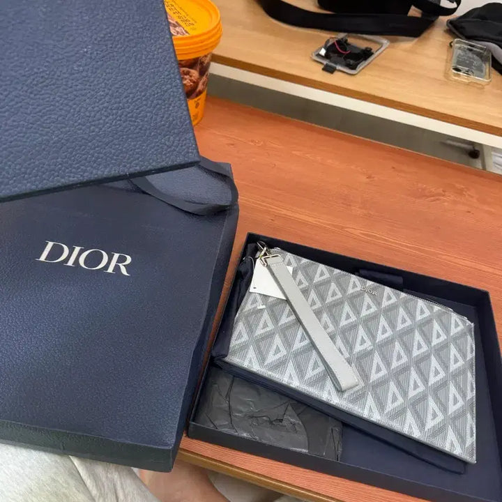 [BUNJANG] Dior A5 Clutch Bag / 디올 클러치백 a5 급처 돈급해서