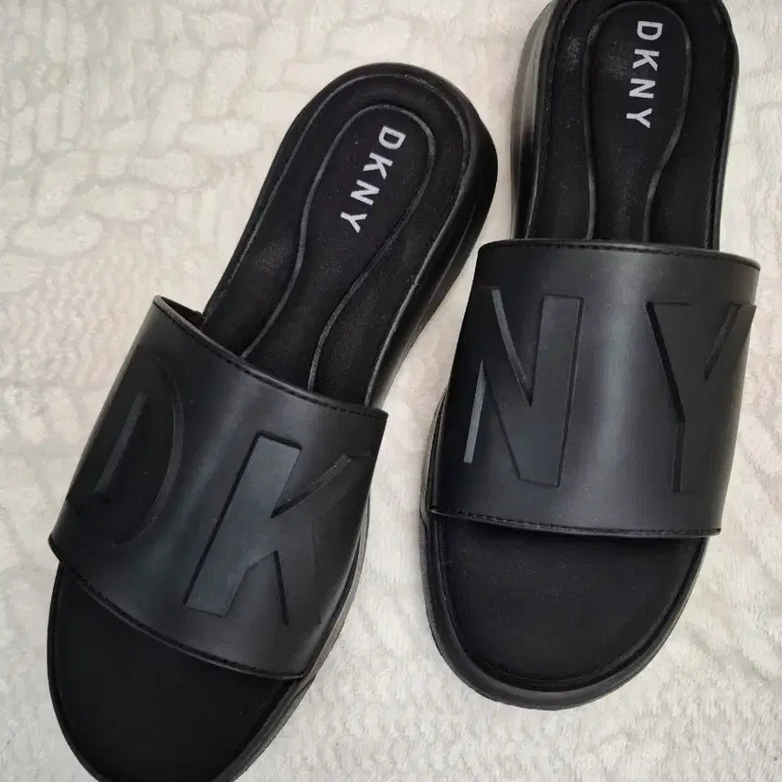 [BUNJANG] DKNY Black Slipper Sandals Size 250 / DKNY 블랙 슬리퍼 샌들 8