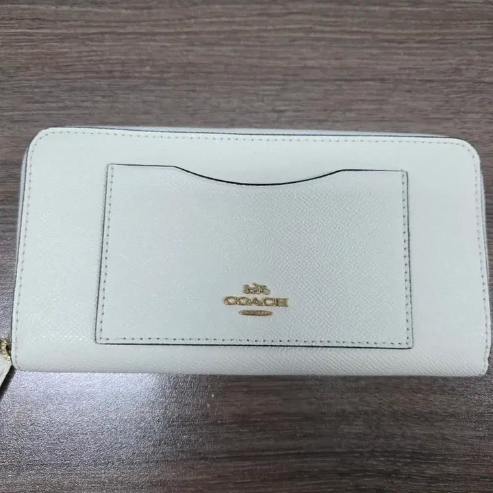 [BUNJANG] Coach White Leather Long Wallet / 코치 화이트 레더 장지갑