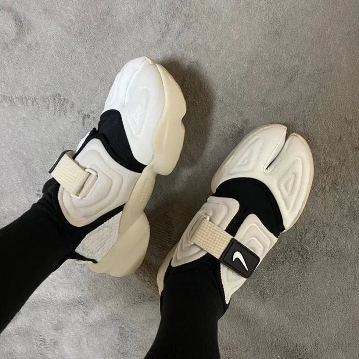 [BUNJANG] Nike Aqua Rift Summit White / 나이키 아쿠아 리프트 서밋 화이트  w 10.5/ m 9 270