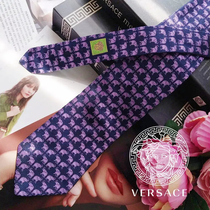[BUNJANG] Versace Silk Purple &amp; Navy Elephant Pattern Necktie 9cm / 베르사체 실크 퍼플 &amp; 네이비 코끼리 패턴 넥타이 9cm S~A+등급 K