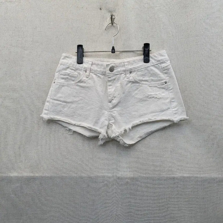 [BUNJANG] BlueBear White Denim Hotpants Shorts / BlueBear 화이트 데님 반바지 핫팬츠