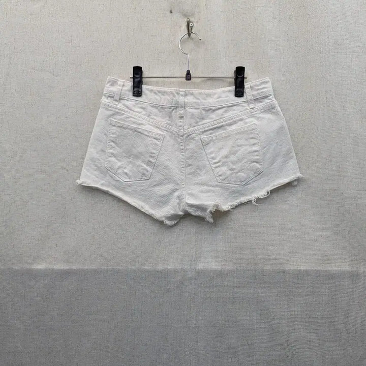[BUNJANG] BlueBear White Denim Hotpants Shorts / BlueBear 화이트 데님 반바지 핫팬츠