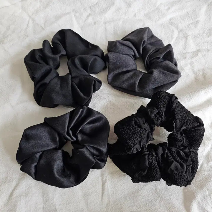 [BUNJANG] Black Lattice Lace Scrunchie Hair Tie / (새상품) 격자레이스 블랙 스크런치 곱창밴드