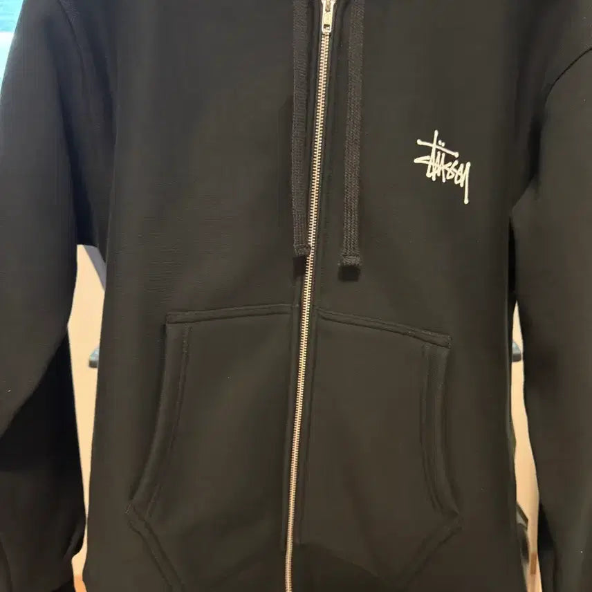 [BUNJANG] Stussy Black Zip-Up Hoodie / 스투시 블랙 후드 집업