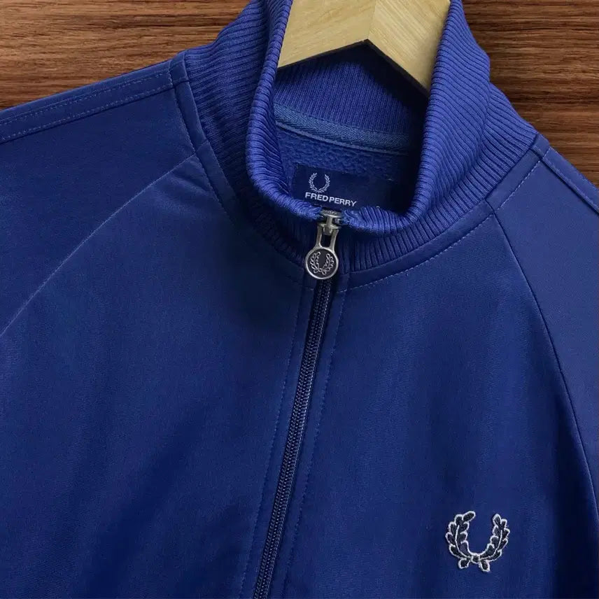 [BUNJANG] Fred Perry Signature Logo Track Jacket Size S / 프레드페리 시그니처 로고 트랙 자켓 S