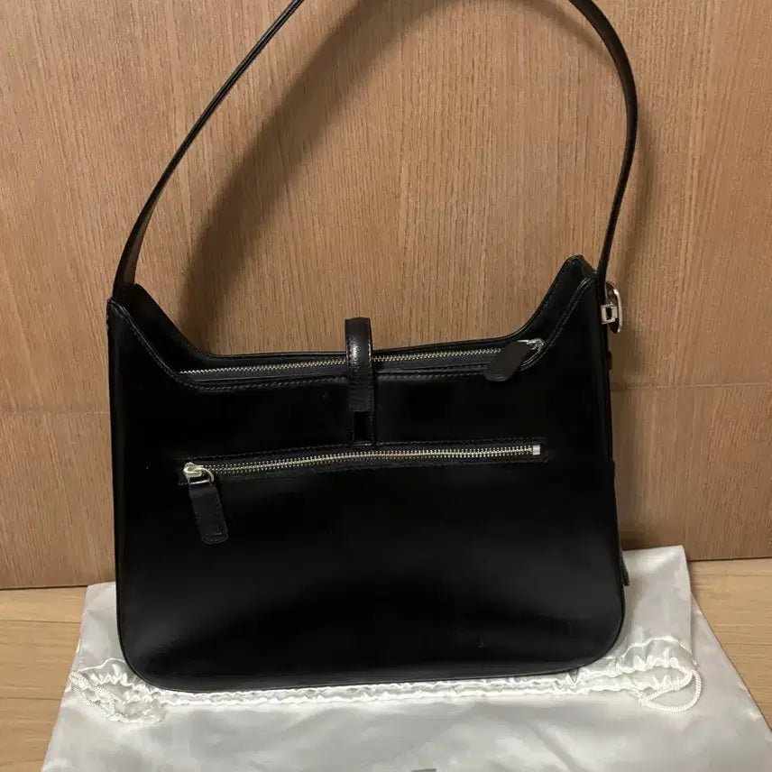 [BUNJANG] Courreges Black Leather Shoulder Bag / COURREGES 꾸레쥬 레더 블랙 숄더백
