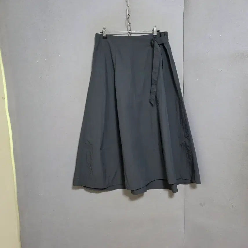 [BUNJANG] Windbreaker Material Long Skirt Size 77 / 바람막이스타일소재 롱스커트 77  n5414   미착용제품