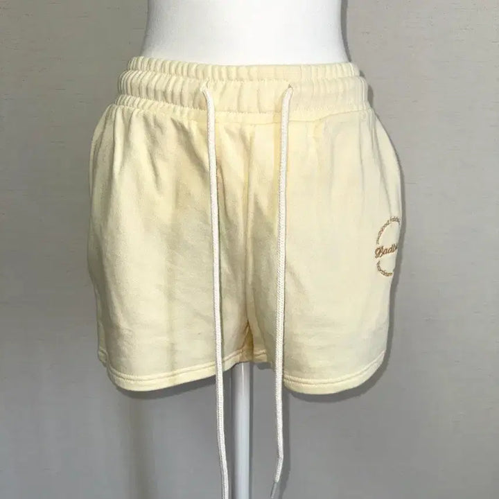 [BUNJANG] Bad Blood Banding Logo Shorts / 배드블러드) 밴딩 로고 쇼츠
