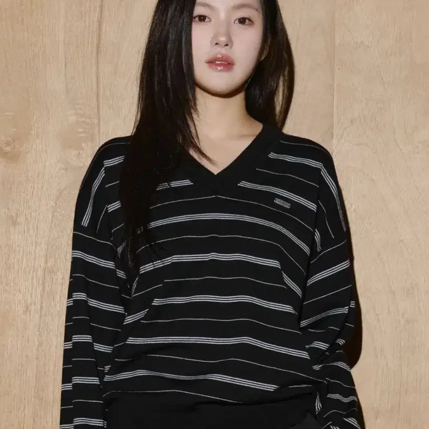 [BUNJANG] Helene Paris Wool Blend Carol Stripe V-Neck Knit / 헬레네파리스 울 블렌드 캐롤 스트라이프 브이넥 니트