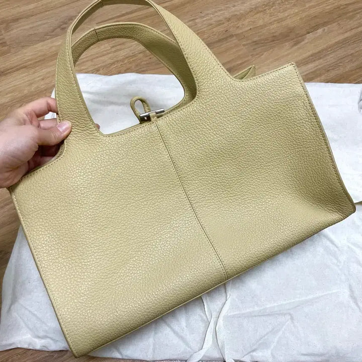 [BUNJANG] Atelier de Lumen Bato Tote Bag / 아뜰리에드루멘 바토 토트백